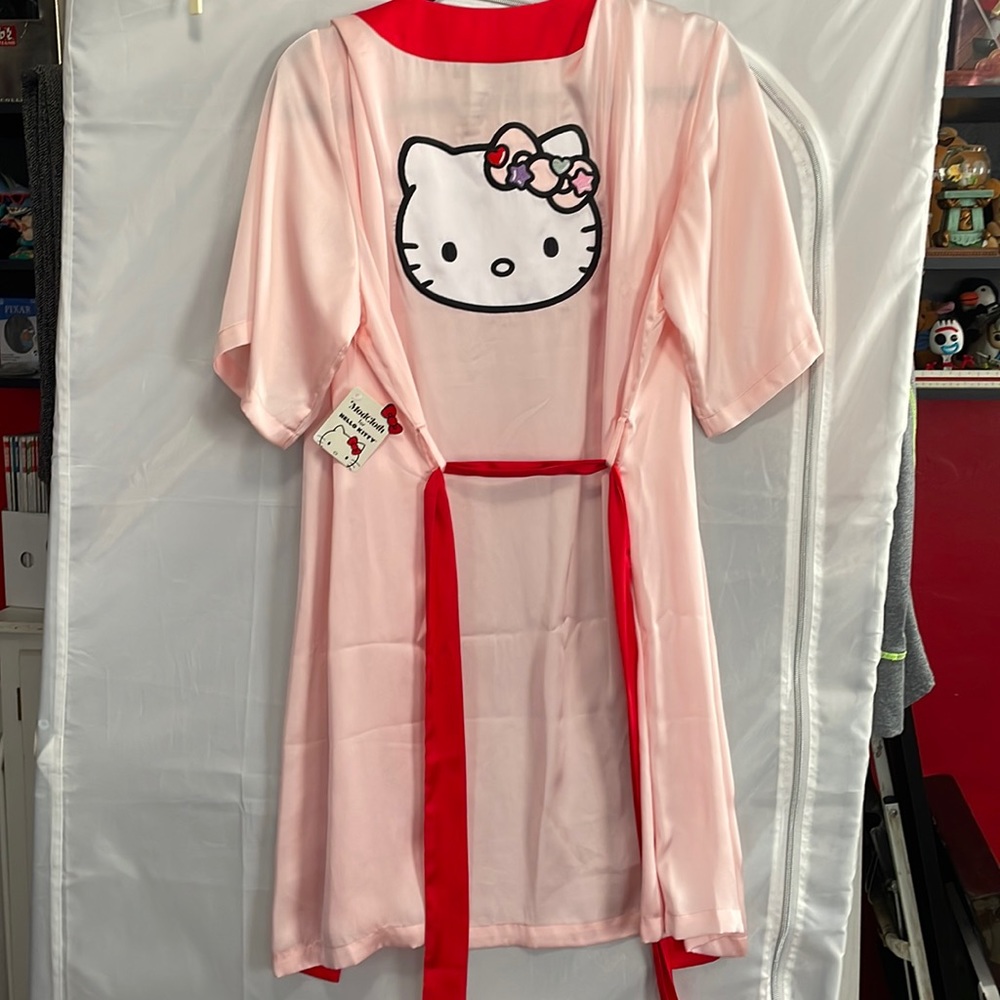 ModCloth Hello Kitty NWT Kimono Robe